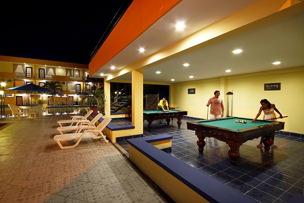 Hotel Club Del Sol Atacames Exterior photo